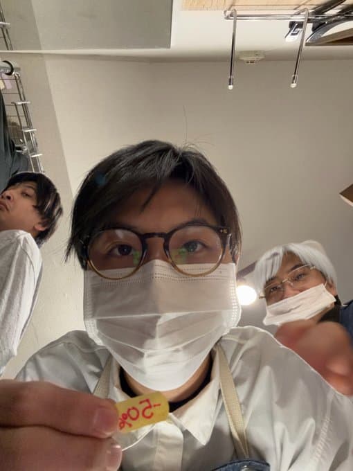 地味ハロウィン傑作選まとめ:半額シール貼られるお惣菜目線