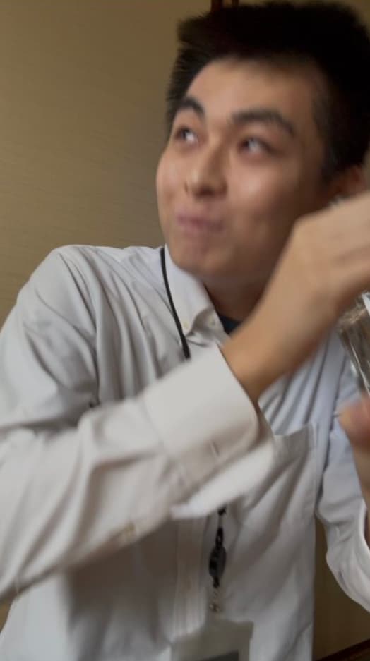 地味ハロウィン傑作選まとめ:水を口に含んだ瞬間声をかけられてキモい笑顔になる人