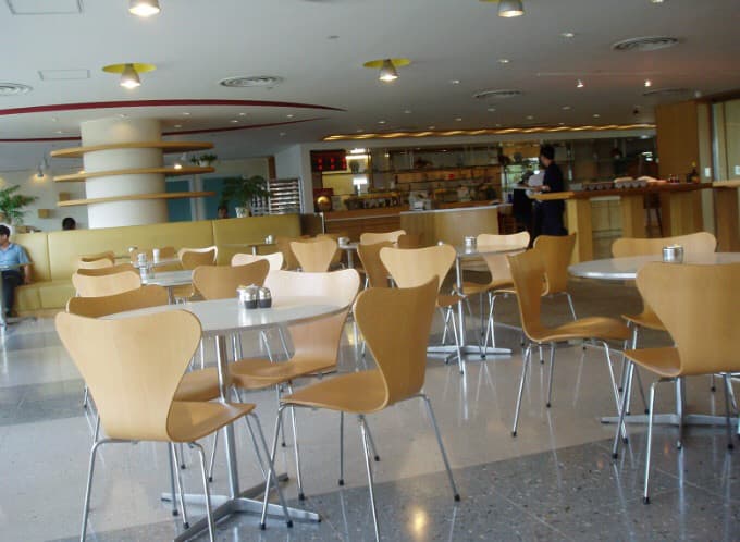 高崎未来総合大学の学校情報（教育奉仕・入試情報・偏差値・キャンパス施設・アクセス）：TFU食堂