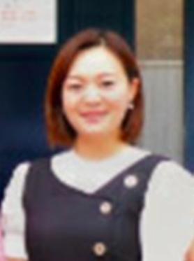 松下新平議員の元秘書（中国人美女）の呉麗香（何麗紅）の顔画像